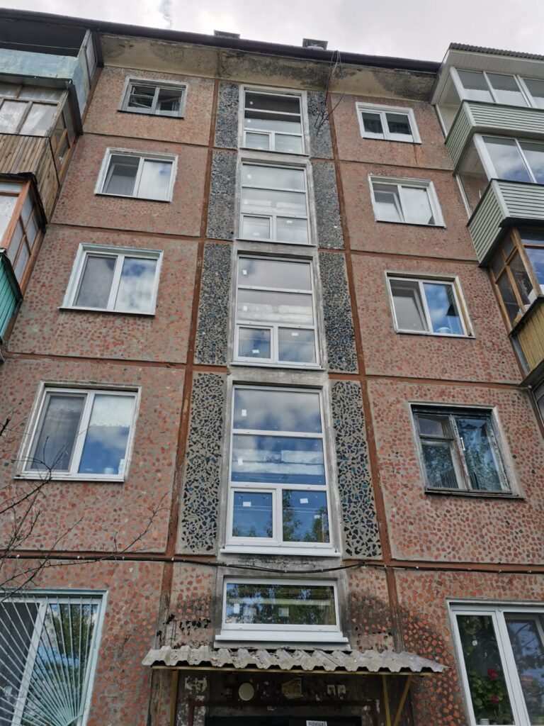 Установлены окна в подъезде №1, пер. 22 съезда 59, фото 1